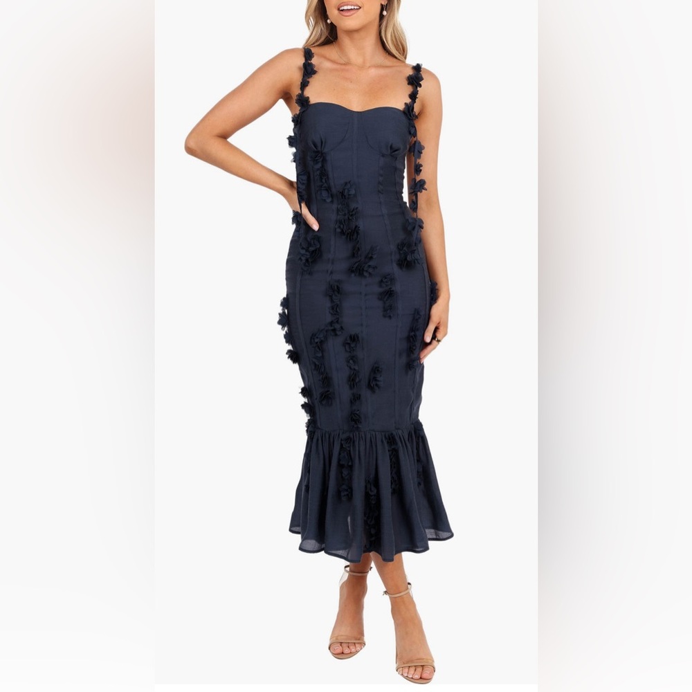 Petal & Pup Posedly Rosette Mermaid Midi Dress